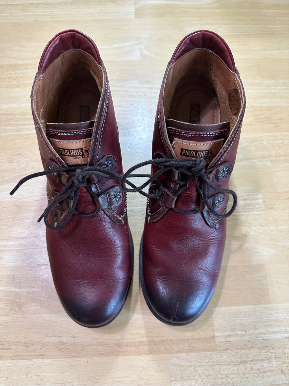 PIKOLINOS Burgundy Leather Ankle Boots with Dark Lace Details